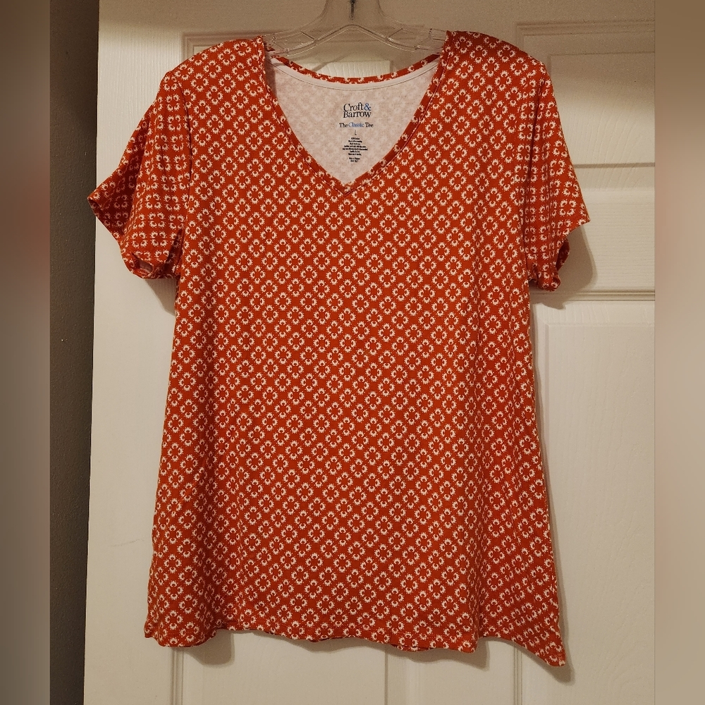 💥SALE💥Croft&Barrow, Large, Womens Classic Short Sleeve Tee, Orange&White
